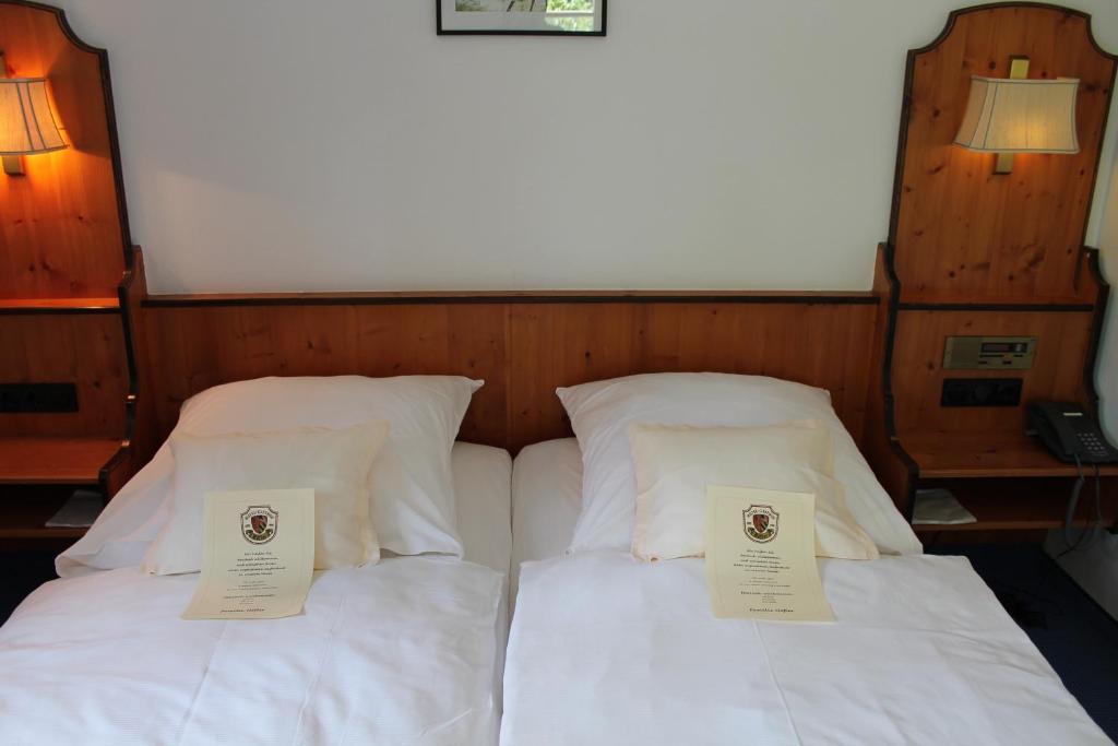 Hotel Hoefler B&B Нюрнберг Номер фото