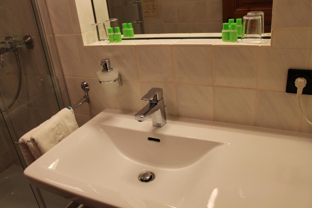 Hotel Hoefler B&B Нюрнберг Номер фото