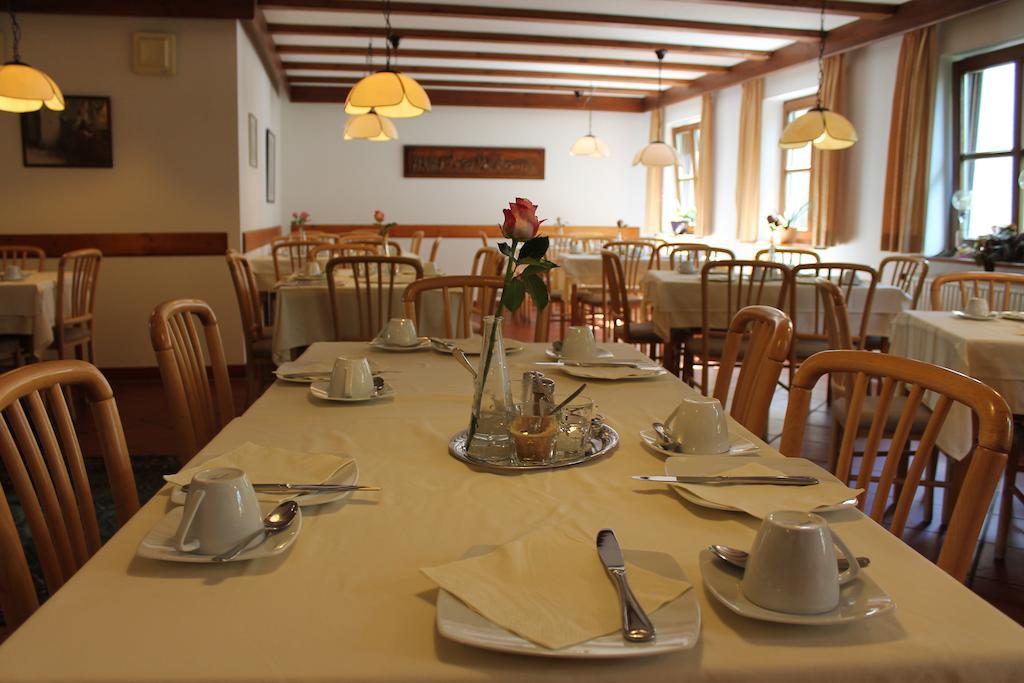 Hotel Hoefler B&B Нюрнберг Экстерьер фото